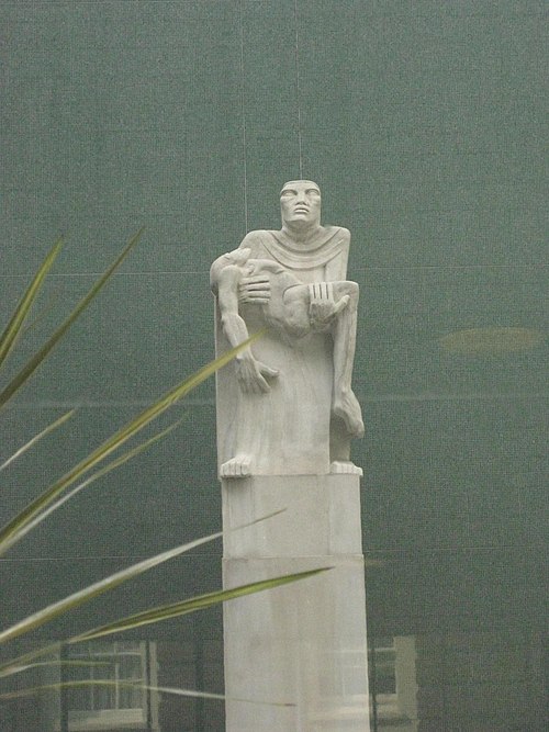 File:Sculpture by Jacob Epstein at Congress House, Great Russell Street, London (3934104663).jpg